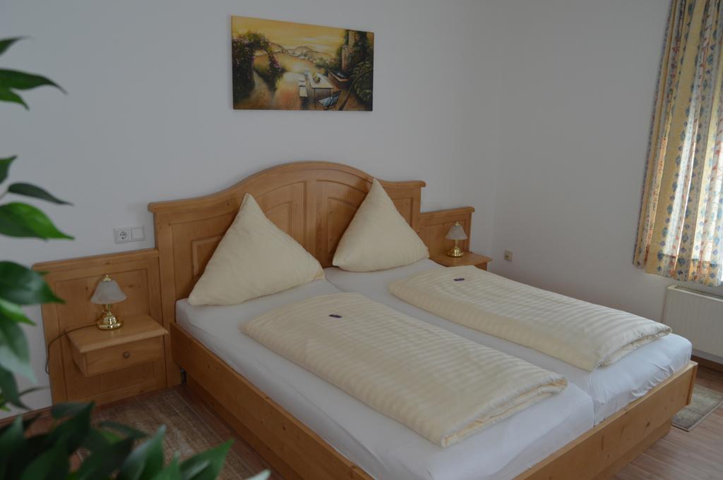 Hotel Haus Rameil Lennestadt Room photo